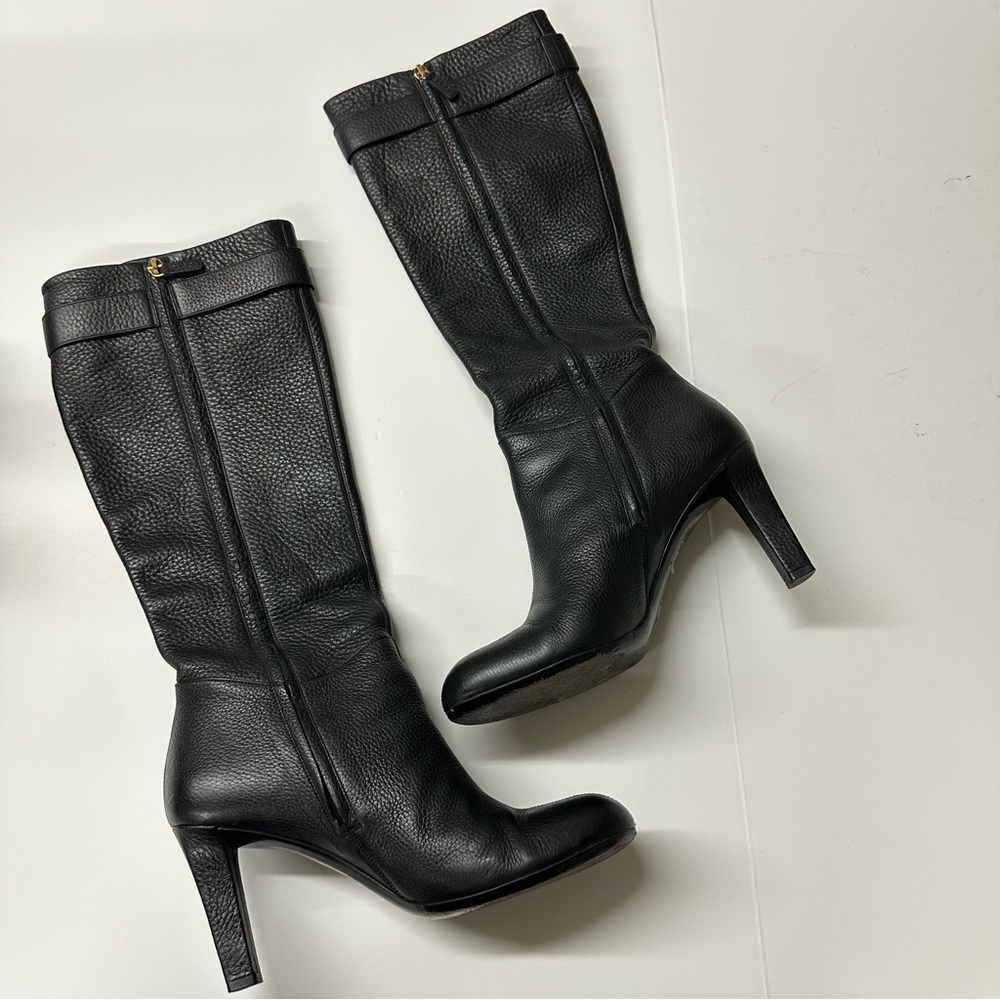 Gucci Women’s Black Leather Knee-High Heeled Boots with gold GG buckle strap - Picture 3 of 12